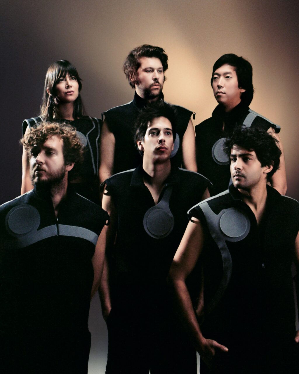 Pluma (Crédito: Maria Cau Levy) - show de abertura da banda L_Impératrice em São Paulo