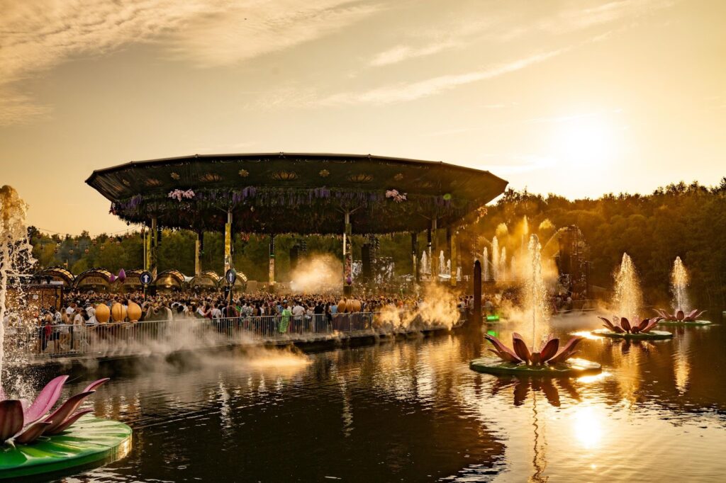 Palco Crystal Garden no Tomorrowland Bélgica 2025 (Divulgação)
